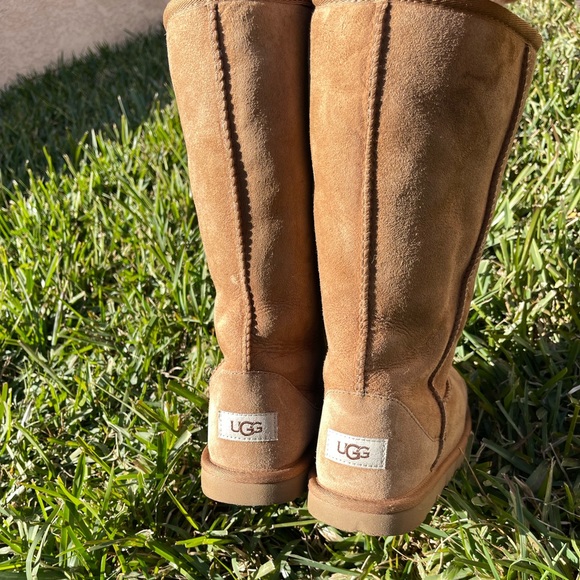 UGG Classic Tall chestnut Size 5 womens winter boots - Picture 10 of 11
